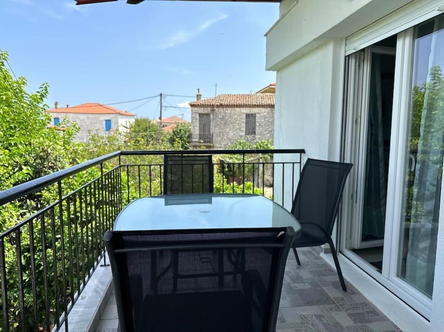 Kiki'S House Afytos Villa Exterior photo